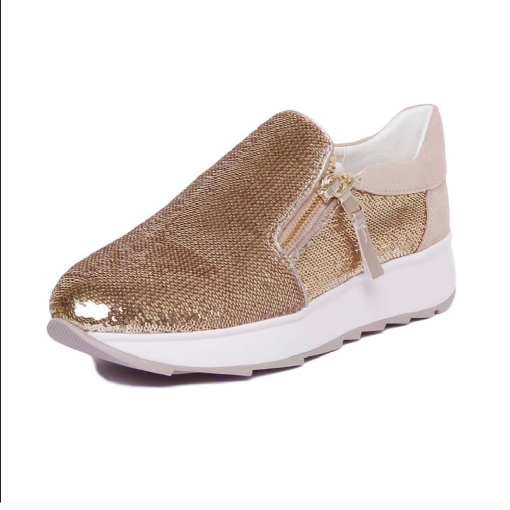 Geox | BNIB Gendry A Gold Sequin Platform Sneaker